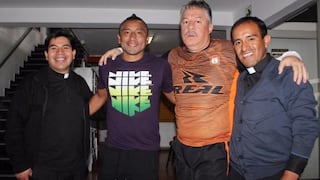 Universitario de Deportes: Antonio Gonzales recibió ayuda espiritual en Ayacucho