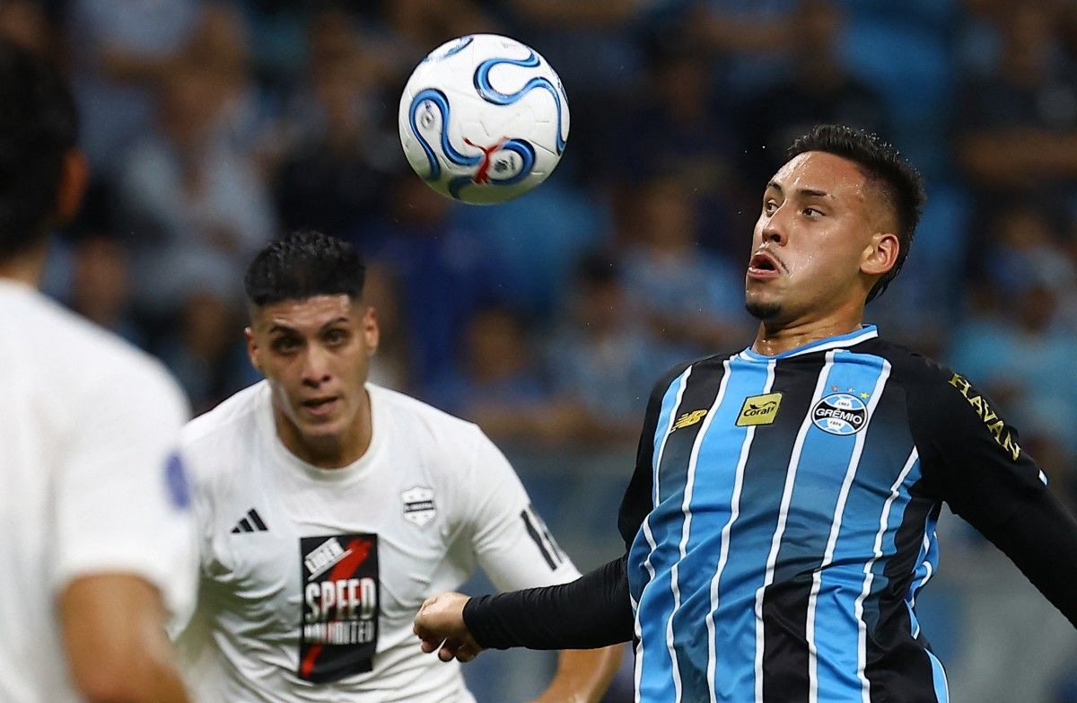 ¿Se va de Gremio? Toda la verdad sobre el futuro de Erick Noriega tras los rumores de salida (Foto: AFP)