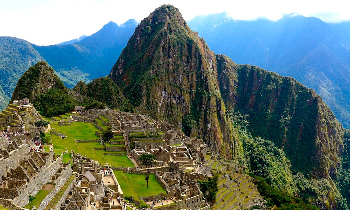 Conoce aquí el calendario de feriados y festividades que hay en Perú. (Foto: Pixabay/patburdubc0)