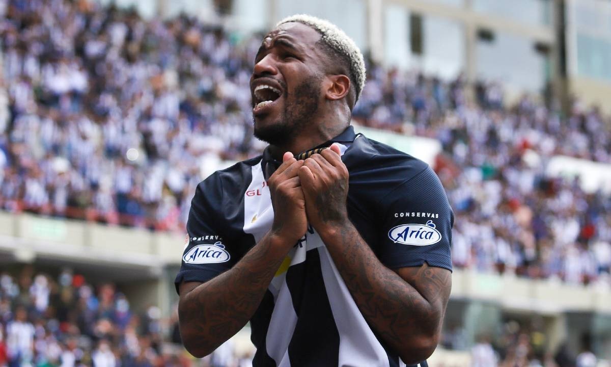 Jefferson Farfán tuvo dos etapas en Alianza Lima. (Foto: Liga 1)