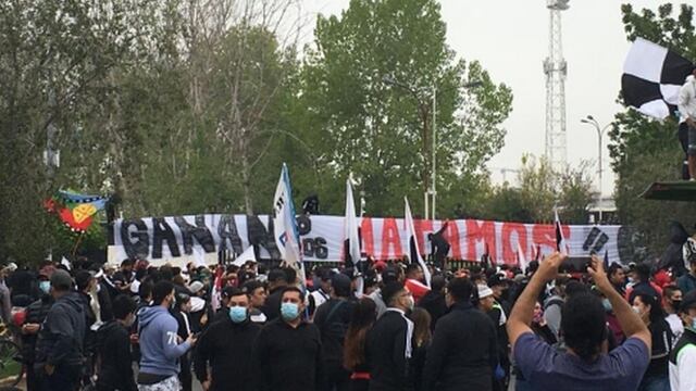 “Ganan o los matamos”: hinchas de Colo Colo amenzan a los jugadores antes de enfrentar a Concepción