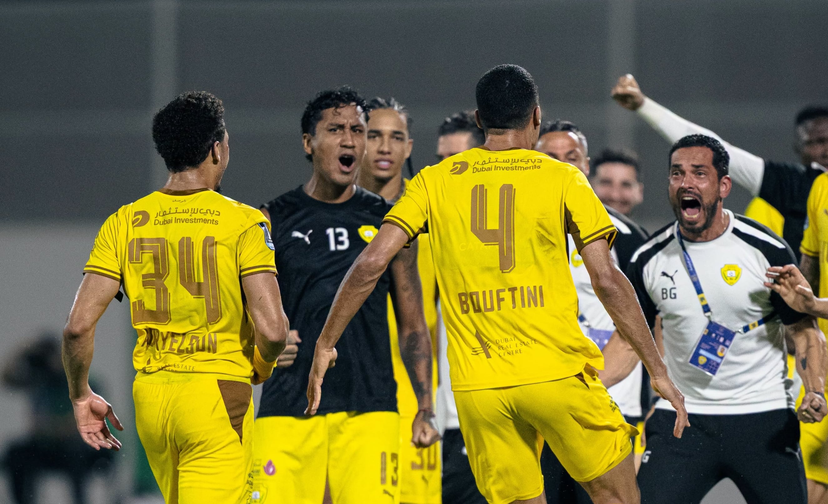 Renato Tapia se quedó en la banca de suplentes en la última victoria del Al Wasl en Emiratos Árabes Unidos. (Foto: Al Wasl)