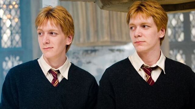 “Harry Potter”: ¿Sabías que uno de los gemelos Weasley le rompió las costillas al director de “Cáliz de Fuego”?