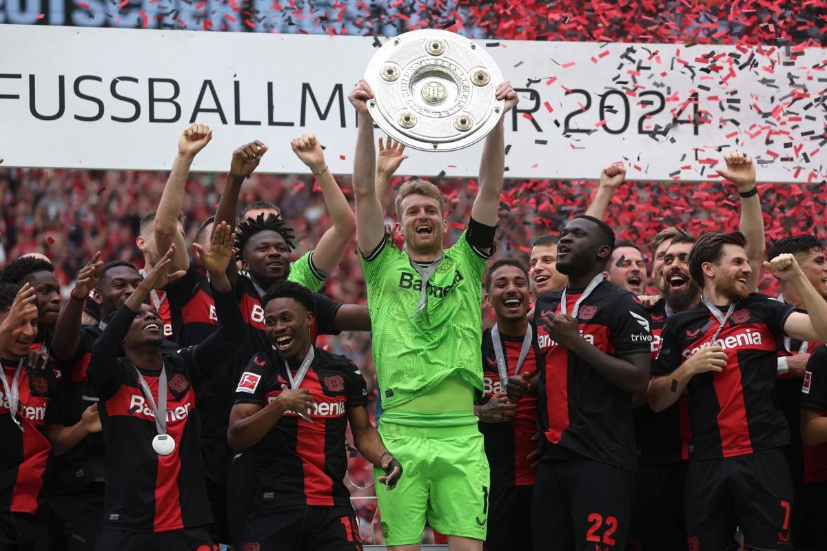 El Leverkusen de Xabi Alonso se coronó campeón de la Bundesliga por primera vez en su historia. (Foto: EFE)
