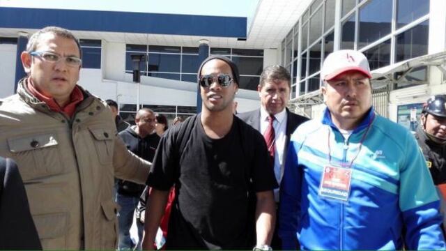 Ronaldinho: así fue recibido en Cusco el crack brasileño