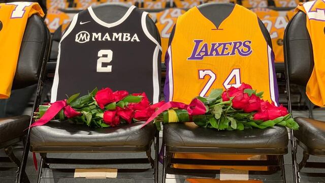 Una noche más que emotiva: el homenaje de Los Lakers a Kobe Bryant y su hija en su primer partido del año