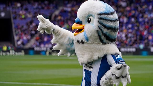 ¡Qué ‘pericos’! Espanyol y Alavés 'jugaron’ su encuentro por LaLiga... ¡en el Play Station!