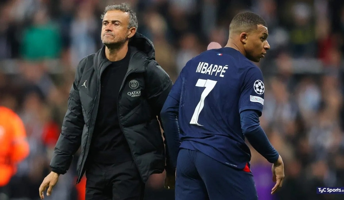 El último partido del PSG, Kylian Mbappé comenzó desde la banca por decisión técnica. (Foto: Agencias).