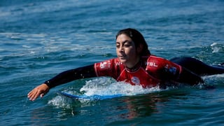 ¡Domina las olas! Daniella Rosas clasificó a las semifinales del Panamericano de surf 2018