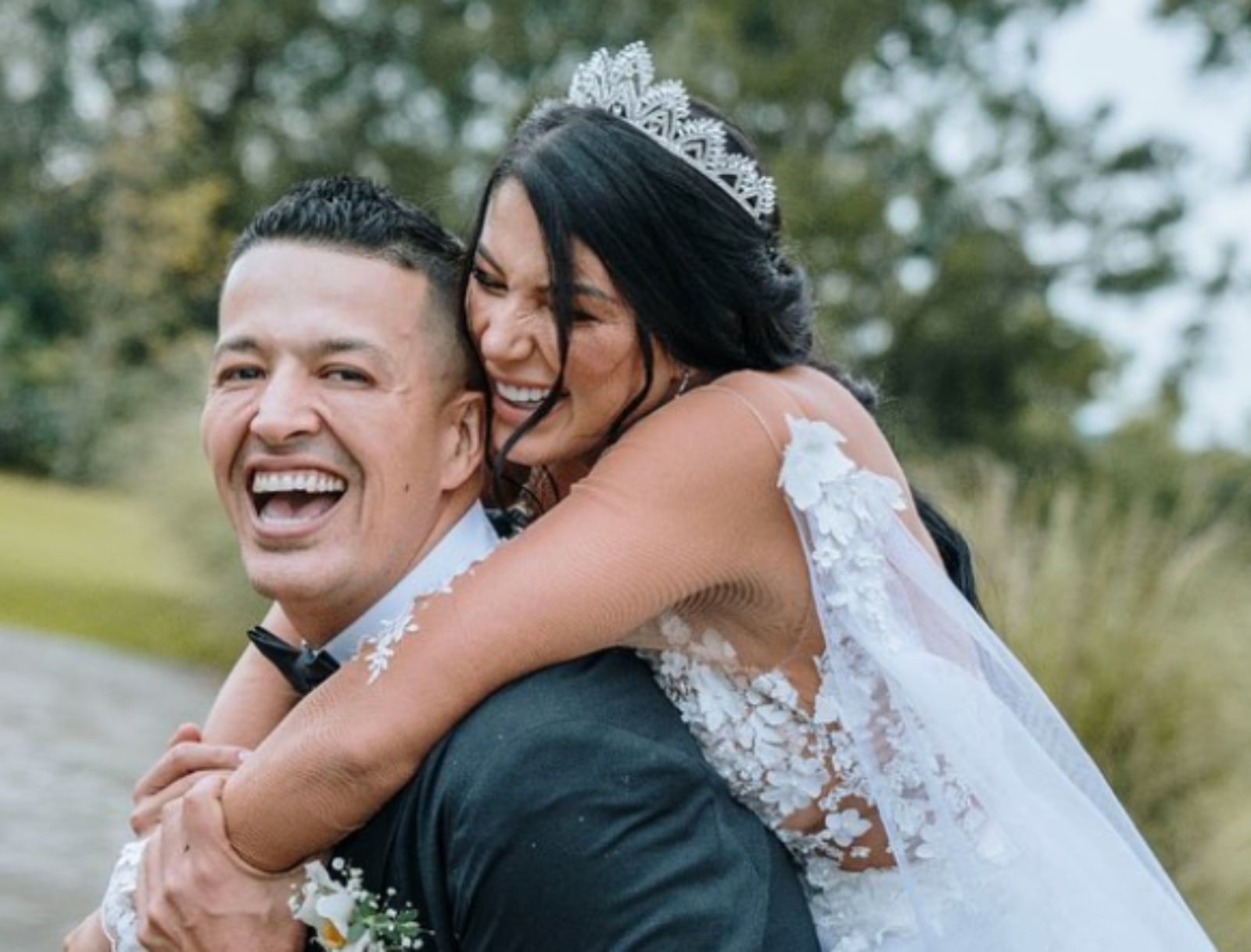 Jason Ruiz y la ganadora de "Los 50" en su matrimonio (Foto: Ana Parra / Instagram)