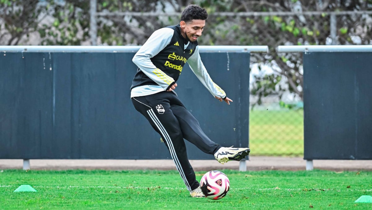 Christofer Gonzales ya fue inscrito como jugador de Sporting Cristal. (Foto: Sporting Cristal)
