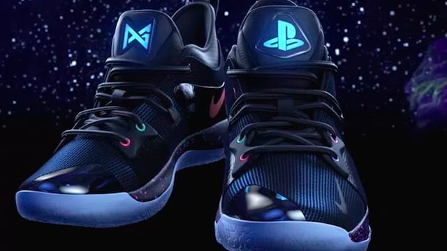 PlayStation ya lanzó sus nuevas zapatillas pero no imaginarás el precio de eBay