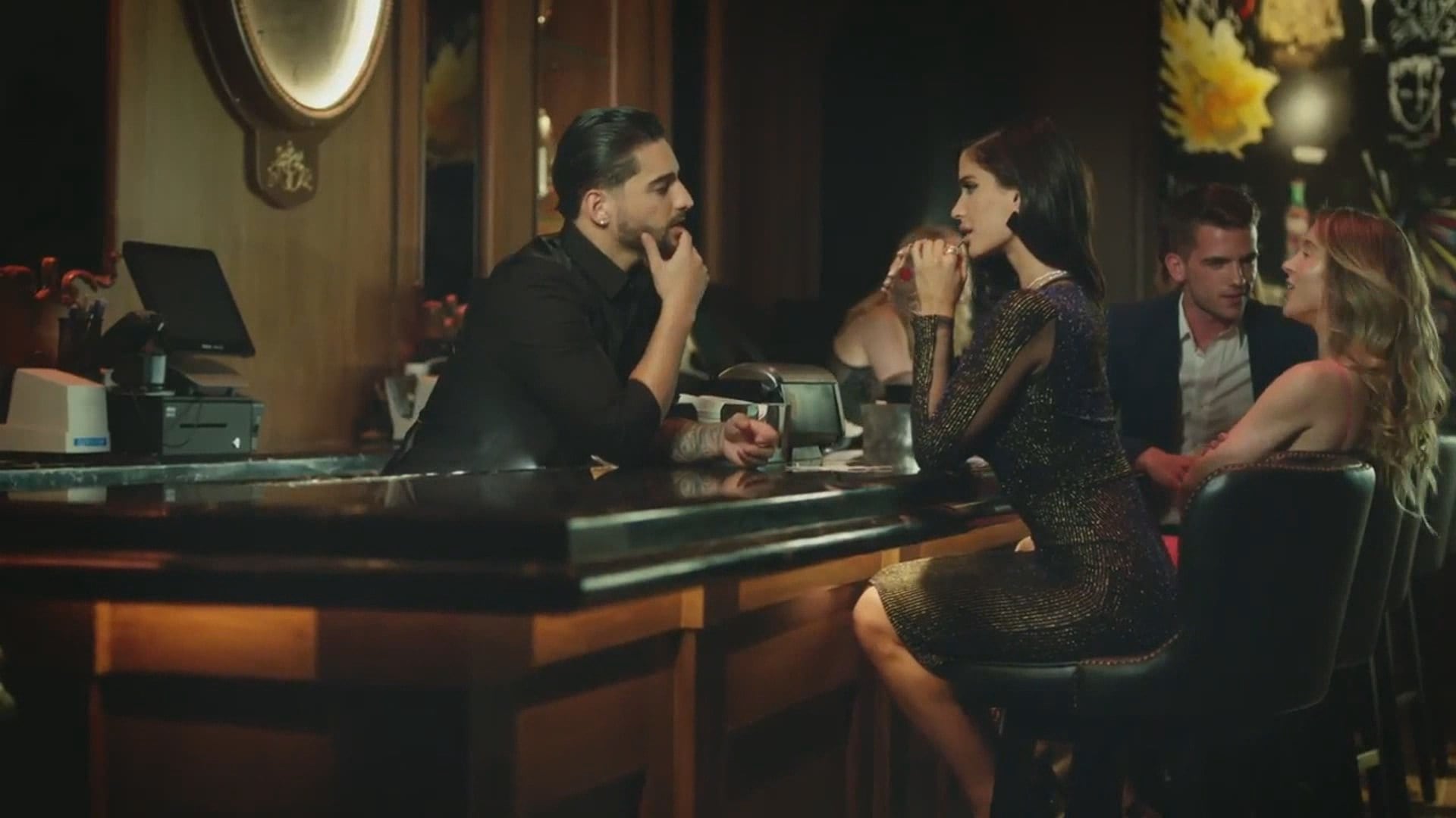 Natalia Barulich es la misteriosa mujer en "Felices los 4" (Foto: Maluma / YouTube)