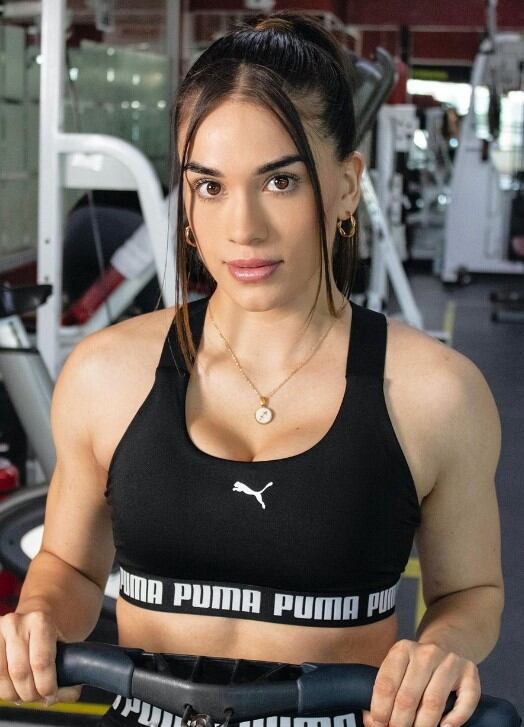 Dennhi Callu tiene 29 años de edad y participa en "Exatlón Estados Unidos" (Foto: Dennhi Callu/Instagram)