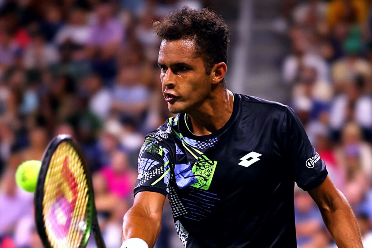 Juan Pablo Varillas se despidió del Masters 1000 de París. (Foto: Reuters)