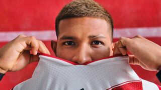 Se acabó el misterio: la Selección Peruana presentó su camiseta con novedoso diseño