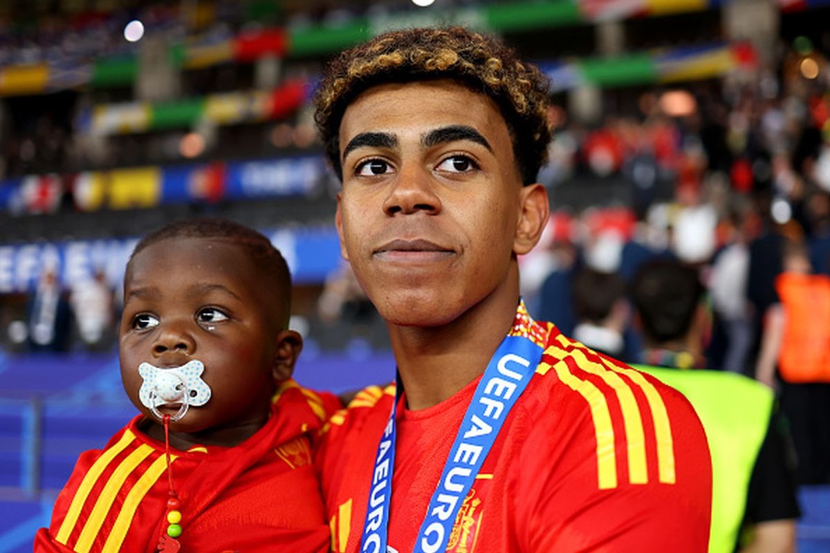 Lamine Yamal, con 17 años, ganó la primera Eurocopa de su carrera. (Foto: Getty Images)