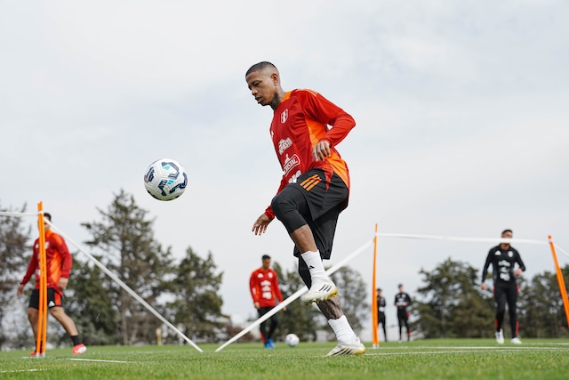 Andy Polo se perfila para ganarse un lugar como extremo por derecha. (Foto: FPF)