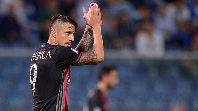 Lapadula robó el balón y generó el primer gol del AC Milan ante Chievo