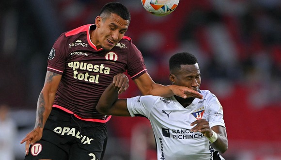 Universitario y cuatro claves para entender el 2-0 en Quito que lo deja sin boleto a la Sudamericana. (Foto: AFP)