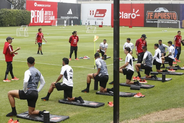 La Selección Peruana sumó su segundo día de entrenamiento en la Videna. (Foto: Violeta Ayasta / GEC)