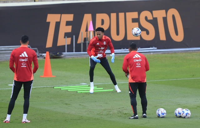 Selección Peruana entrenó en el estadio Monumental. (Foto: César Bueno / GEC)