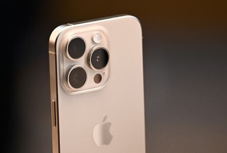 Where to buy an iPhone deal today on Black Friday 2024? Price list at Best Buy, Amazon and Walmart