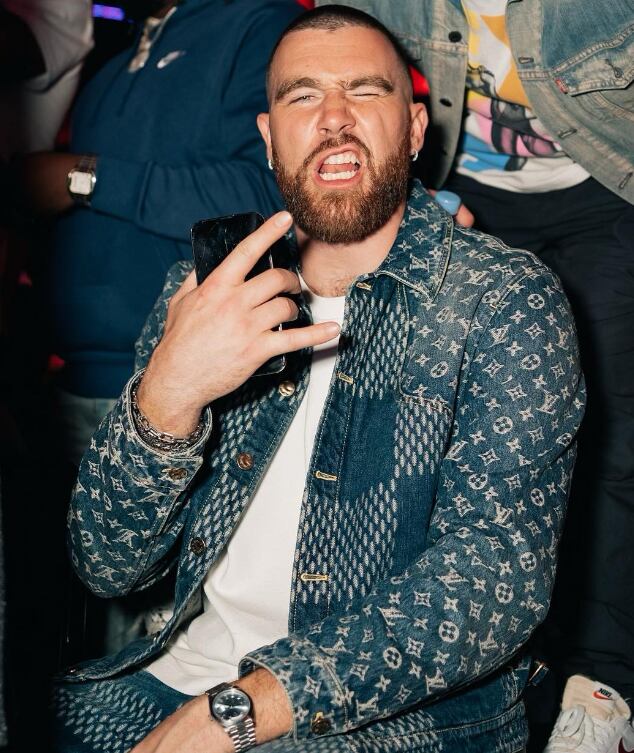 Siempre está a la vanguardia de las nuevas tendencias (Foto: Travis Kelce/ Instagram)