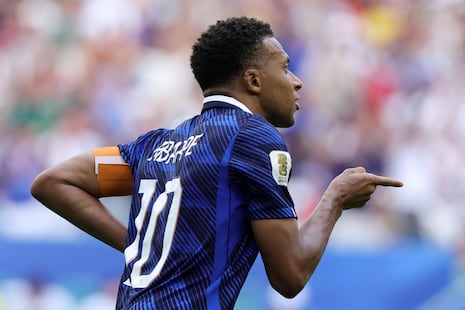 ¡Tenía que aparecer Mbappé! Gol de Francia y descuenta con doblete el marcador ante Inglaterra