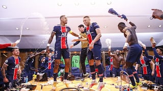 Con Mbappé cantando sobre la mesa: el festejo de PSG tras avanzar a ‘semis’ de Champions League [FOTO]