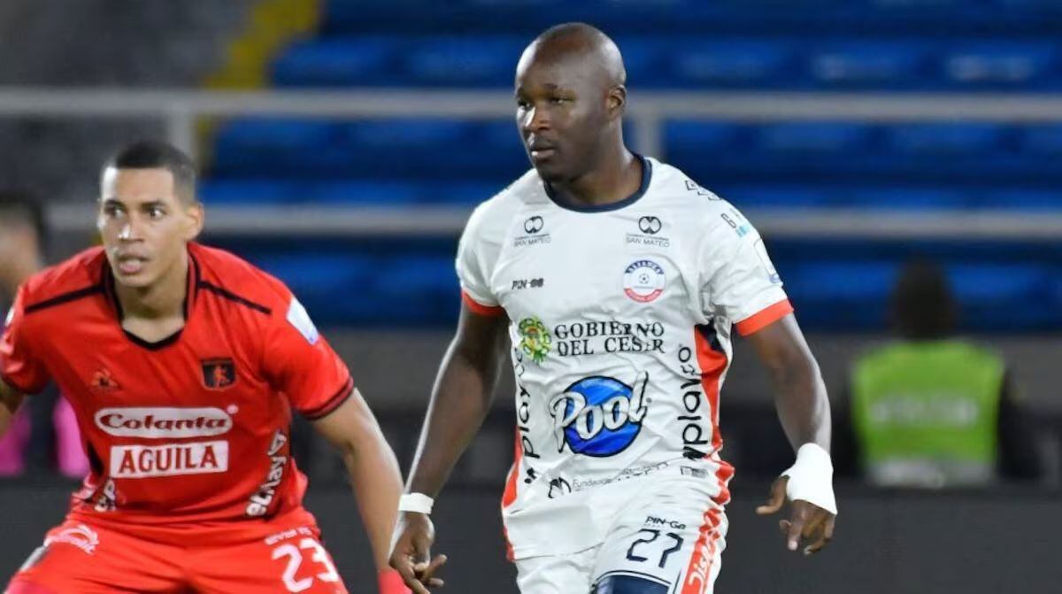 Emerson Batalla está cerca de Alianza Lima. (Foto: Vizzor Image)