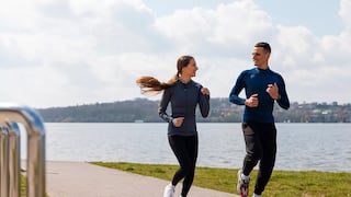 ¿Correr solo o acompañado? Cómo cambian el rendimiento y la motivación de un runner