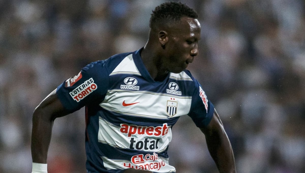Luis Advíncula está disputando su primera temporada en Alianza Lima. (Foto: Getty Images)