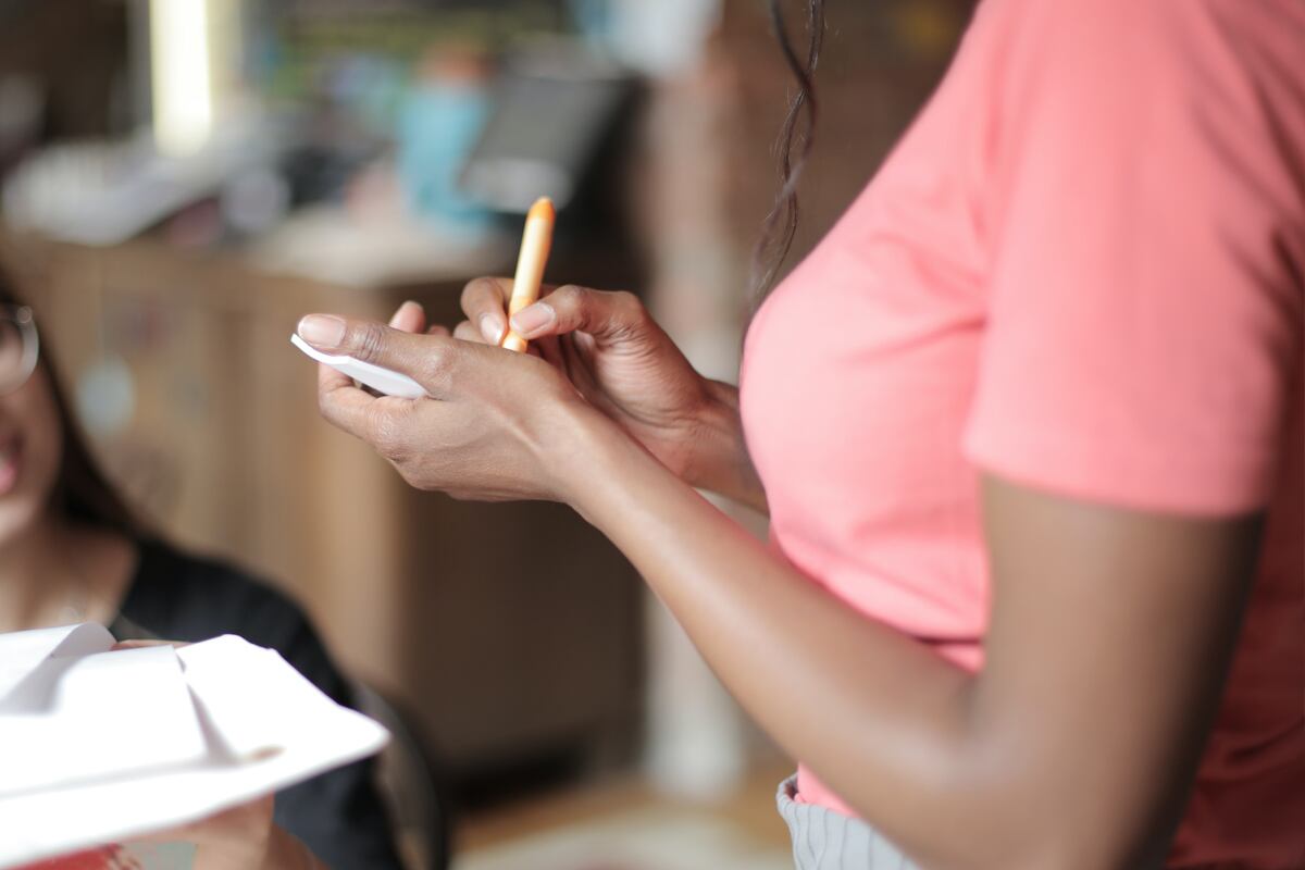 salario mínimo para los empleados que reciben propinas es de US$2.13 por hora (Foto: Pexels).