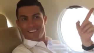 ¡Siiiu! La divertida reacción de Cristiano al escuchar su nombre en aeropuerto [VIDEO]