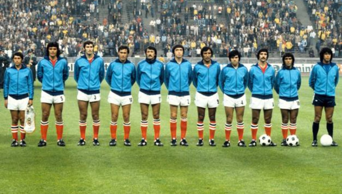 Leonardo Véliz jugó los tres partidos de Chile en el Mundial de Alemania 1974. (Foto: Camiseta Retro)