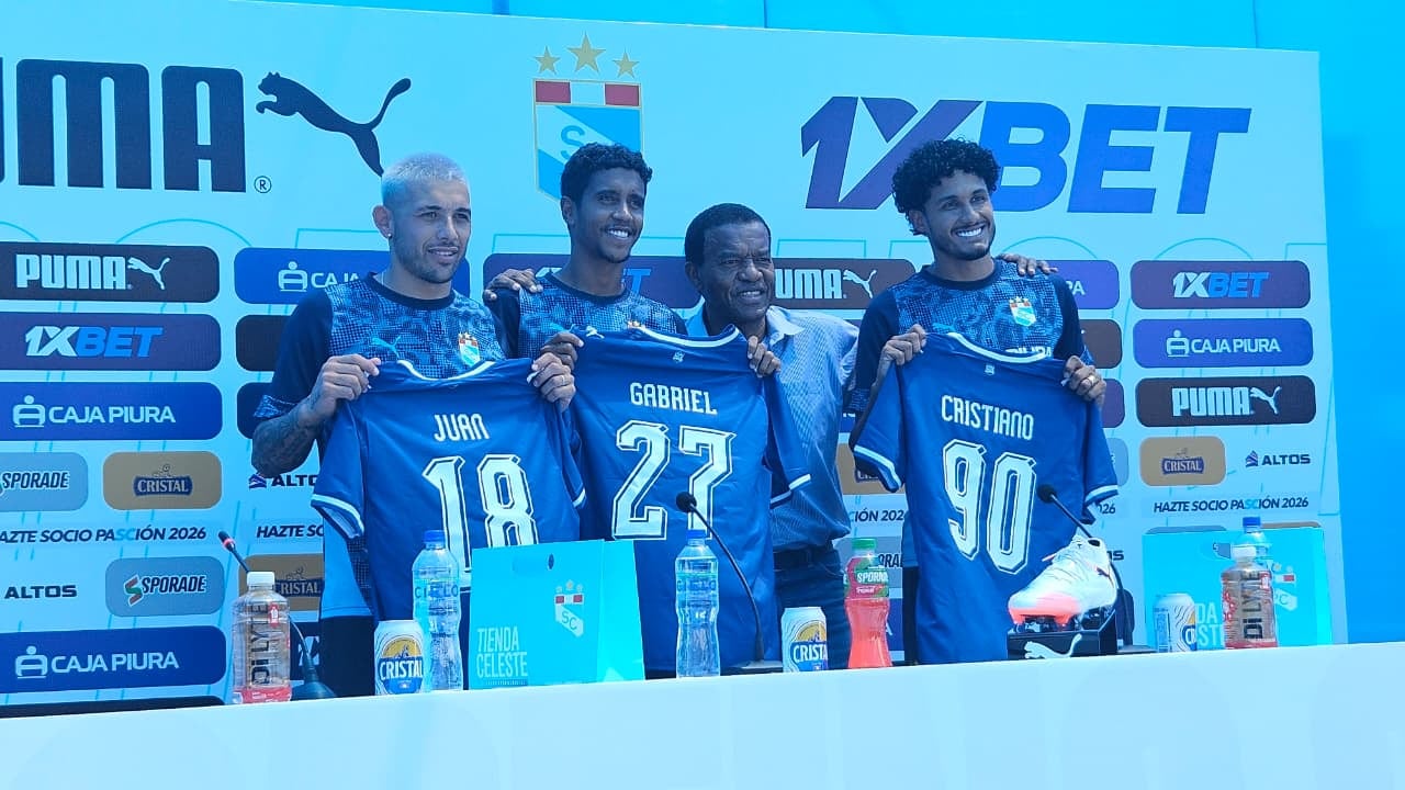 Julio César Uribe presentó a los refuerzos de Sporting Cristal para la temporada 2026. (Foto: Ubaldo Villalobos)