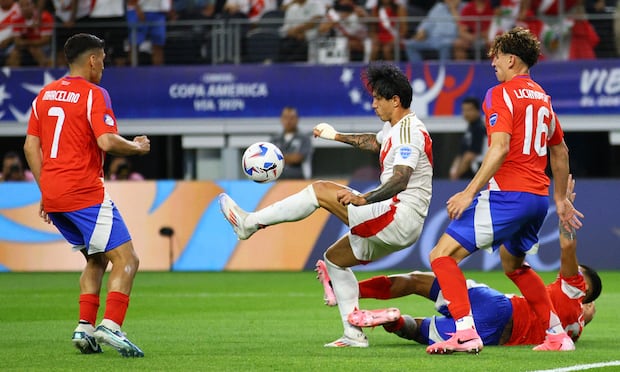 Perú y Chile se repartieron puntos en lo que fue el debut de ambas selecciones en la Copa América 2024. (Foto: AFP)