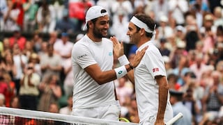 Solo pasa en Wimbledon: ¿qué le dijo Matteo Berrettini a Roger Federer que causó la risa del tenista suizo?