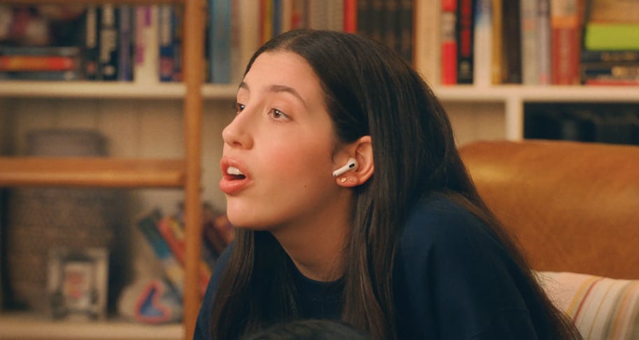 Sadie Sandler como Ronnie Friedman en "¡No estás invitada a mi bat mitzvá!" (Foto: Netflix)