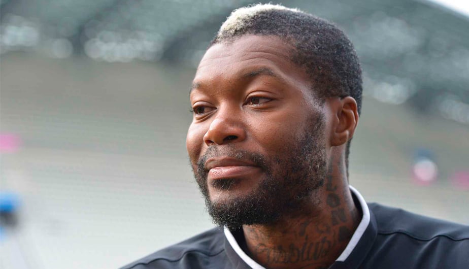 Con Francia, Djbril Cissé jugó 41 encuentros entre 2002 y 2011 y anotó 9 dianas, periodo en el que disputó los Mundiales de 2002 y 2010. (Foto: EFE)