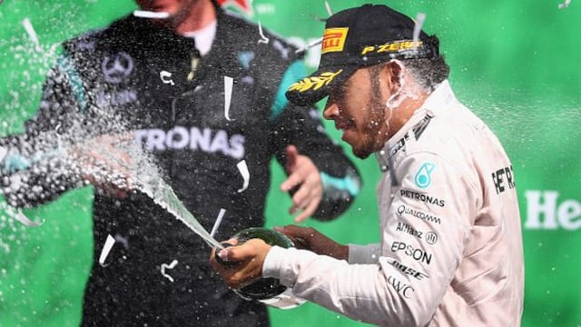 Lewis Hamilton ganó el Gran Premio de México y se acerca al liderato