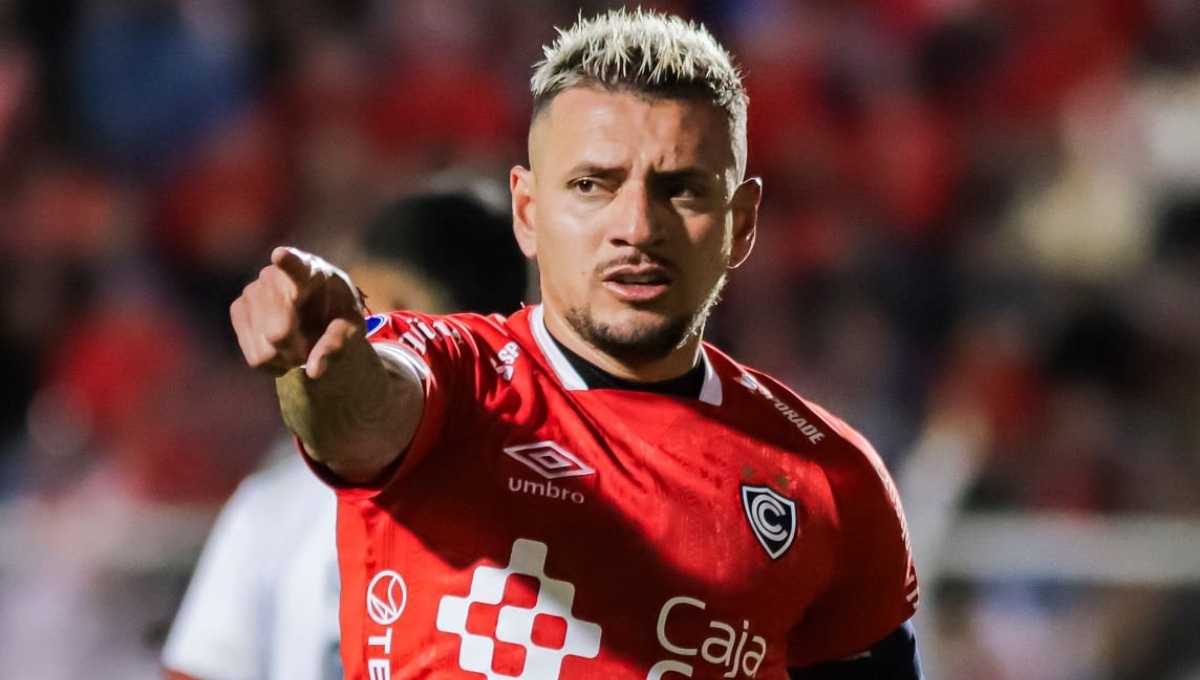 Carlos Garcés tiene contrato con Cienciano hasta finales del 2026. (Foto: Getty Images)