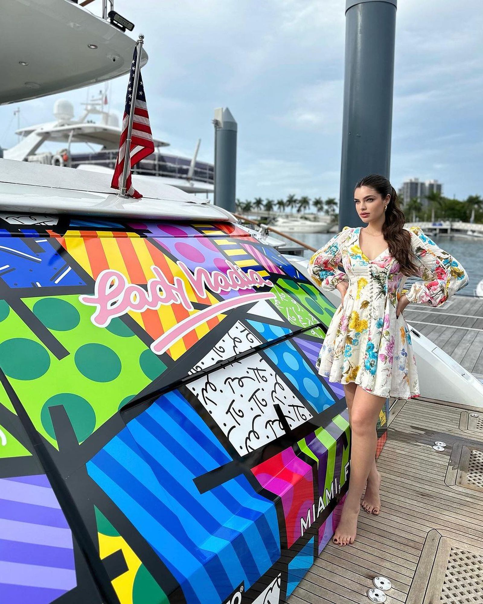 Nadia junto a la nueva cubierta (Foto: Nadia Ferreira / Instagram)