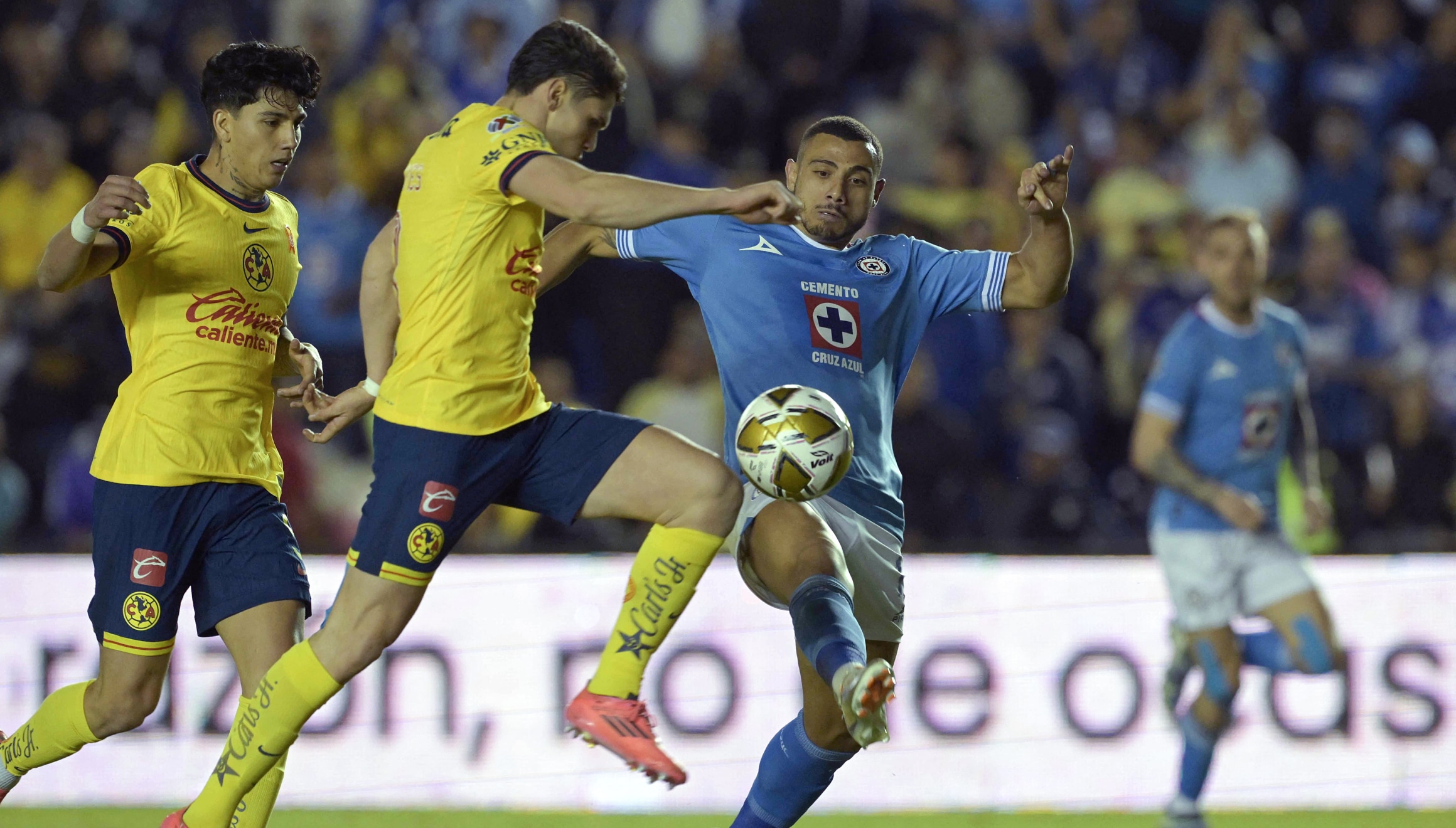 Schedules and TV channels to watch the match between Club America and Cruz Azul in the first leg of the 2025 CONCACAF Champions League quarterfinals.