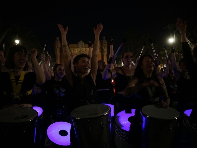 "Estoy agradecida de ser mujer. Debo de haber hecho algo grande en otra vida". - Maya Angelou. | Crédito: Foto de Anastasia Nelen en Unsplash / Composición Depor