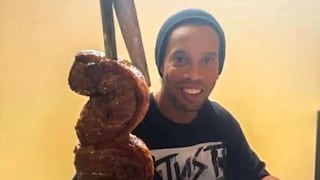 Mejor que muchos en libertad: Ronaldinho pasó su cumpleaños 40 en cárcel comiendo carnes [FOTO]