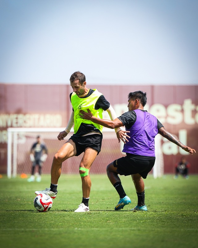 Universitario completó sesión de trabajos de cara al partido con Huancayo (Foto: prensa U)