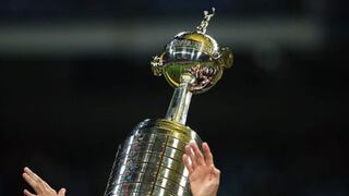 No escupir, ni besar el balón, entre otras prohibiciones y obligaciones como el uso de mascarillas: los cambios en la Copa Libertadores y Sudamericana por el coronavirus