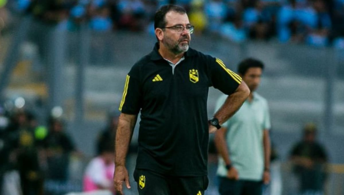 Enderson Moreira dirige por primera vez fuera de su país. (Foto: Getty Images)